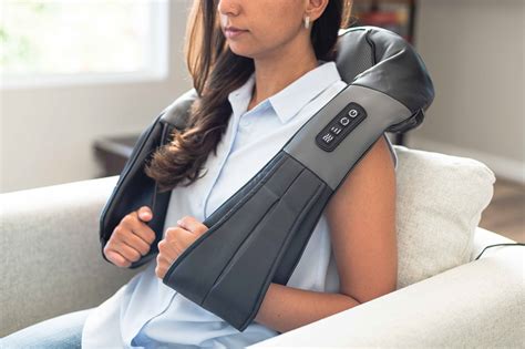 best neck and shoulder massager